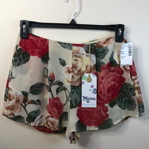 Show Me Your MuMu shorts - Picture 1 of 6